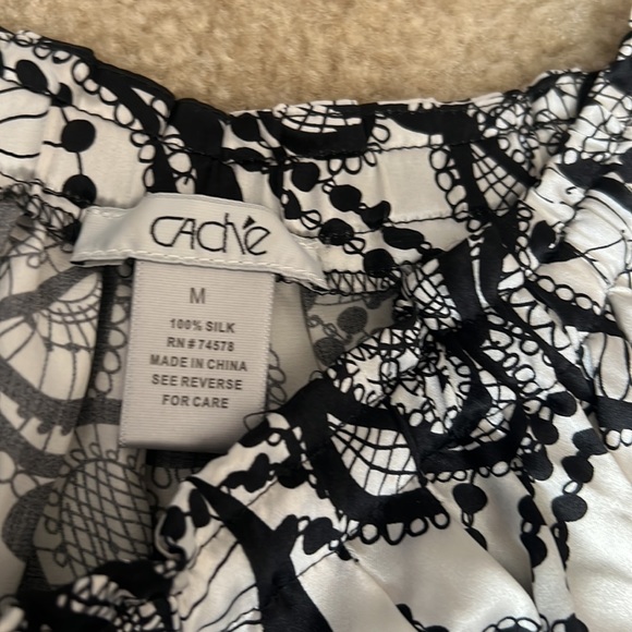 Cache silk cold shoulder top - Picture 4 of 4